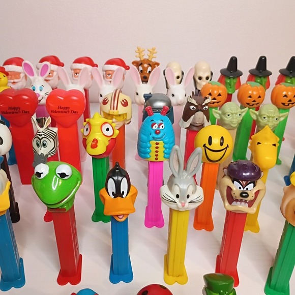 56 Piece PEZ Dispenser Collection Lot No Candy Some Vintage Keychains Minis - Picture 13 of 14